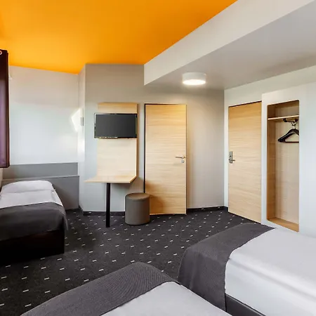 Hotel Hbf-sued 3*